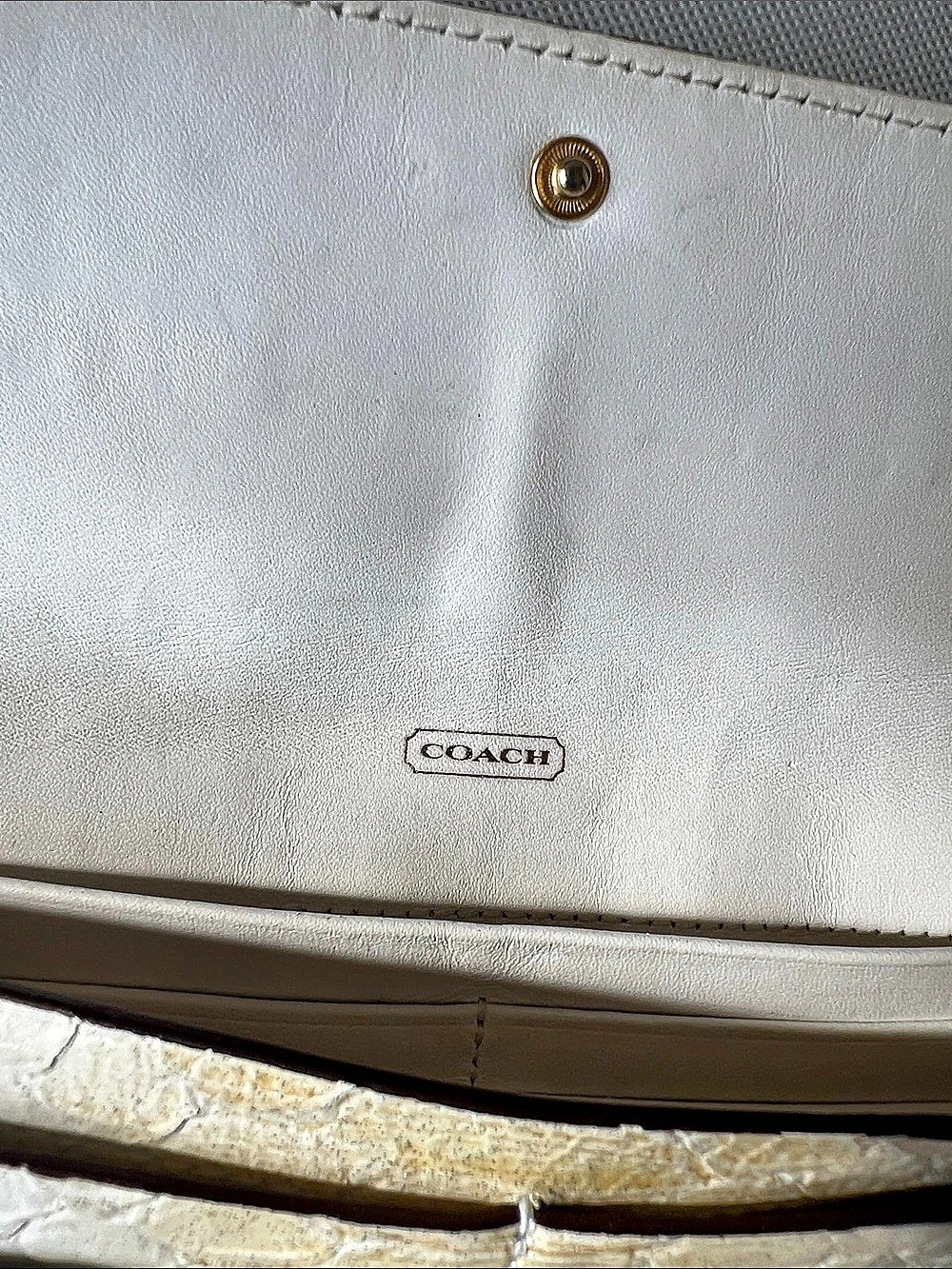 Vintage Coach Python Beige Wallet - Picture 5 of 6